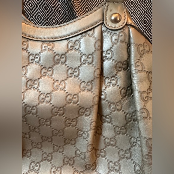 Gucci Guccissima Sukey Champagne Leather Tote Bag with Embossed GGs - Picture 4 of 15
